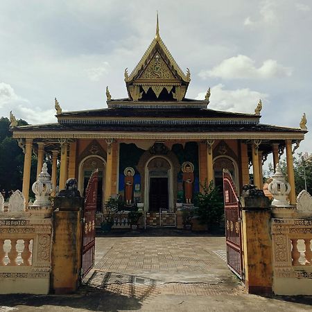 Family Batcave Homestay Battambang Exteriér fotografie