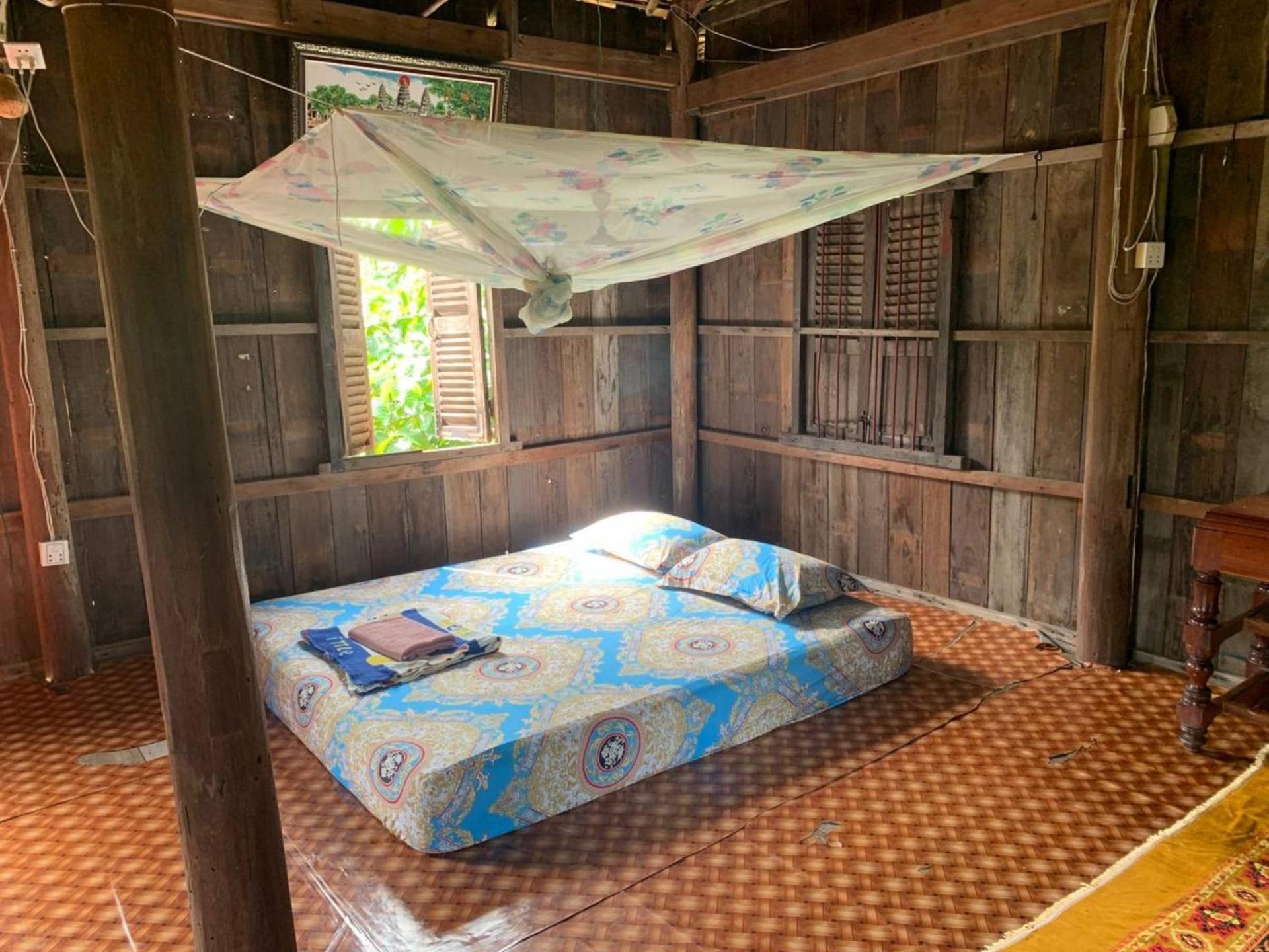 Family Batcave Homestay Battambang Exteriér fotografie