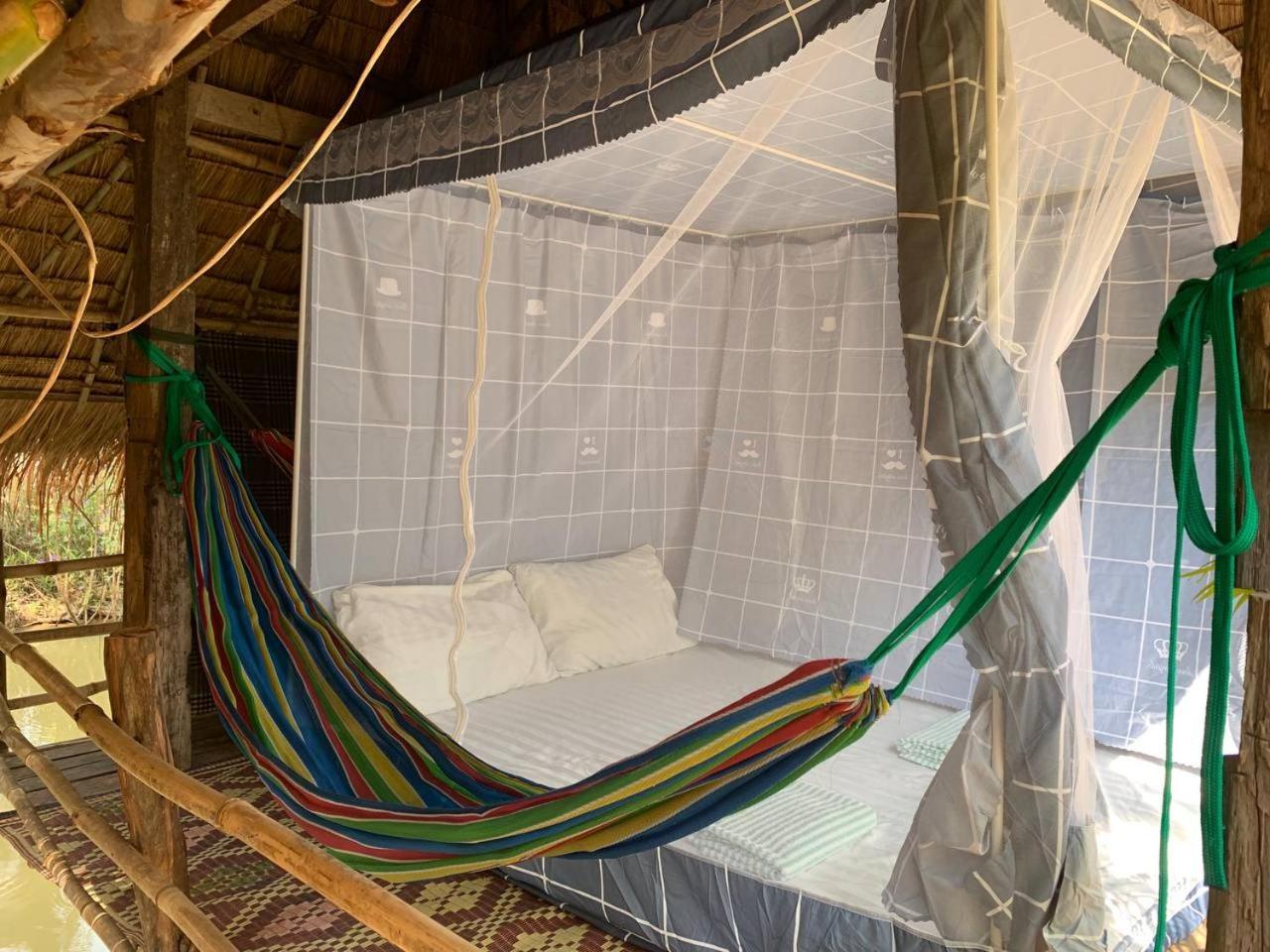 Family Batcave Homestay Battambang Exteriér fotografie