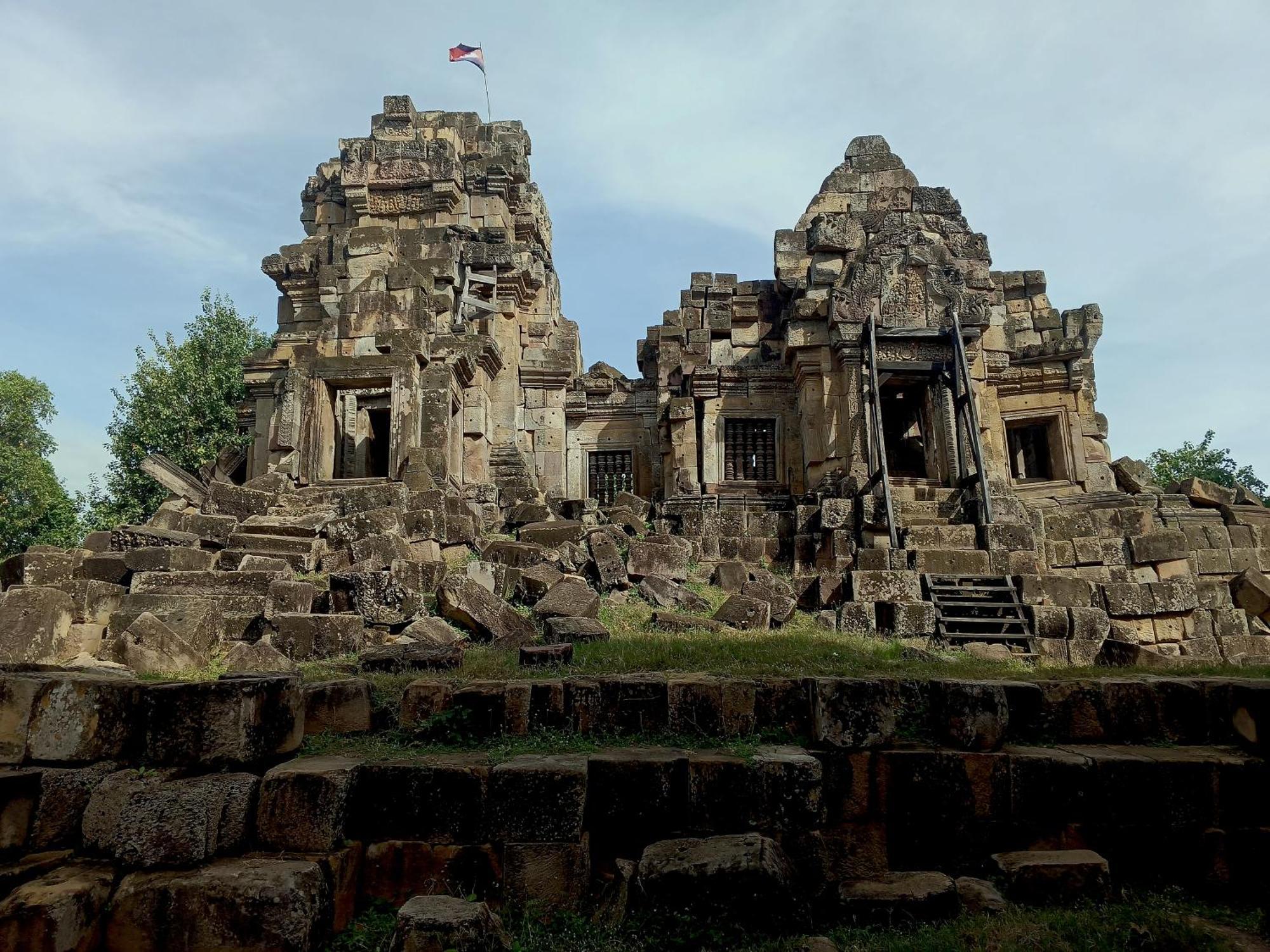 Family Batcave Homestay Battambang Exteriér fotografie