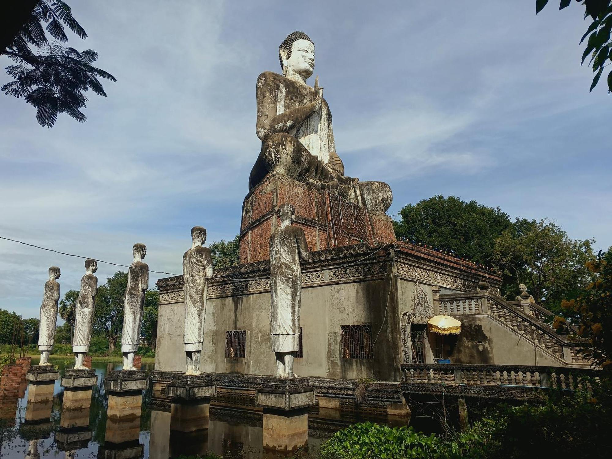 Family Batcave Homestay Battambang Exteriér fotografie