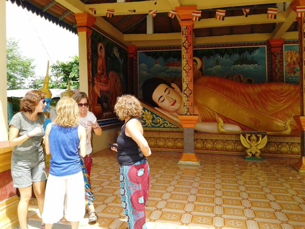 Family Batcave Homestay Battambang Exteriér fotografie