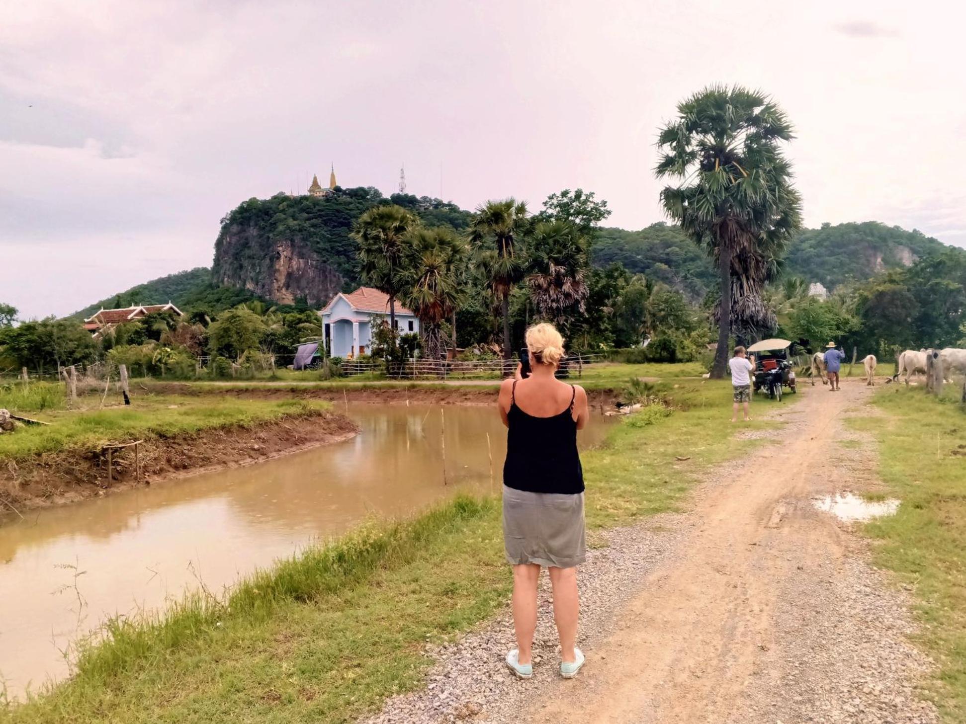 Family Batcave Homestay Battambang Exteriér fotografie